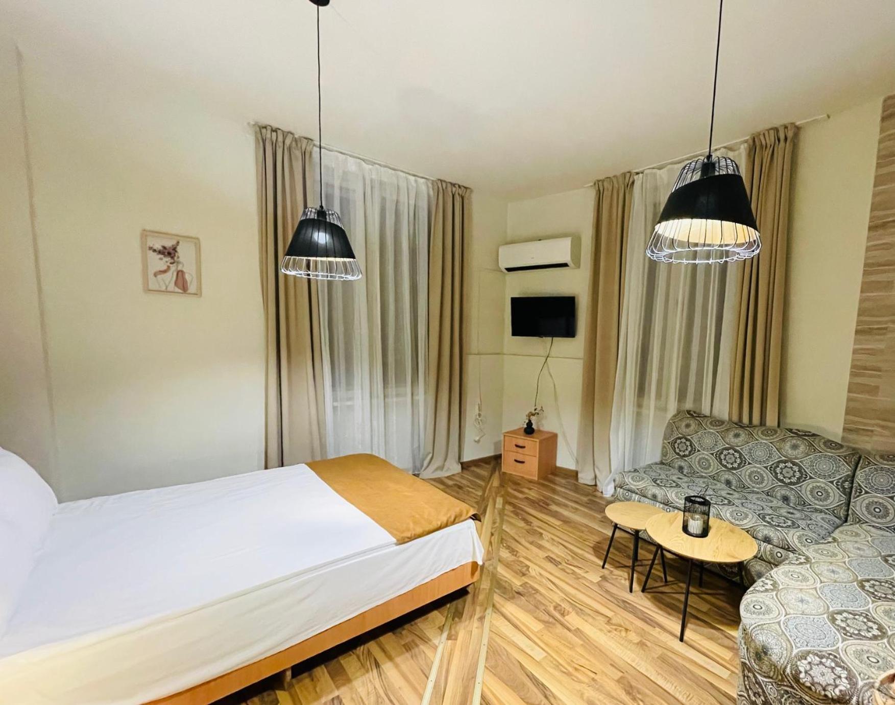 The English Guest House Ruse Exterior photo
